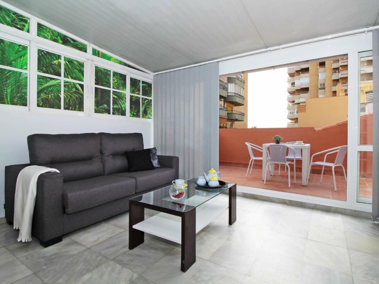 Del parque flats malagueta beach Malaga Bagian luar foto